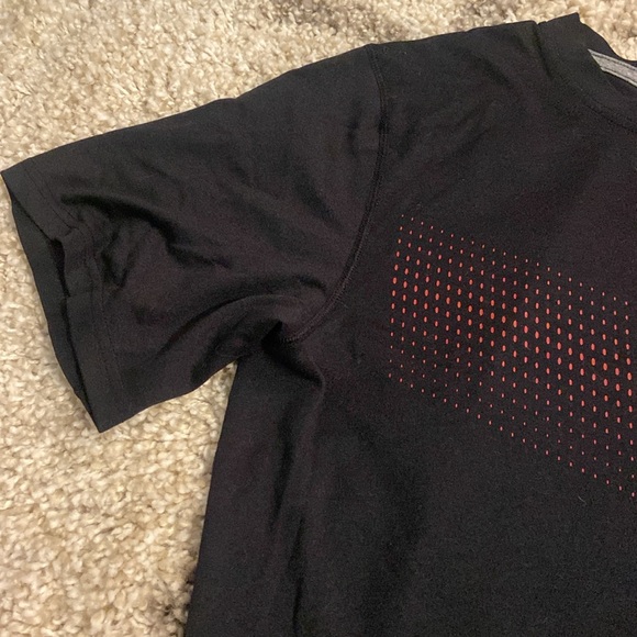 Razorback Back Performance Shirt - Picture 4 of 7